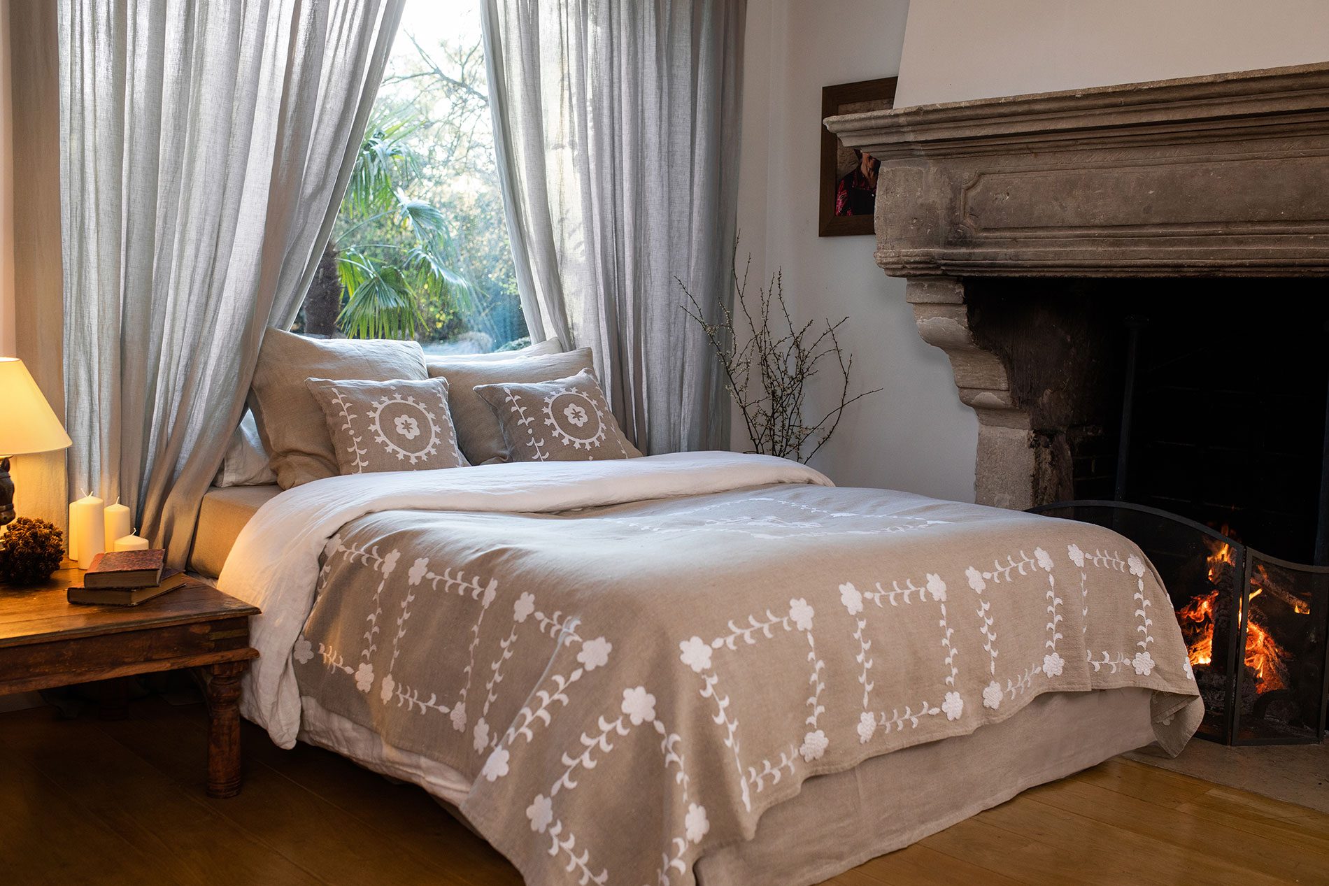 Un plaid de charme dans une chambre campagne chic - C & the flowers