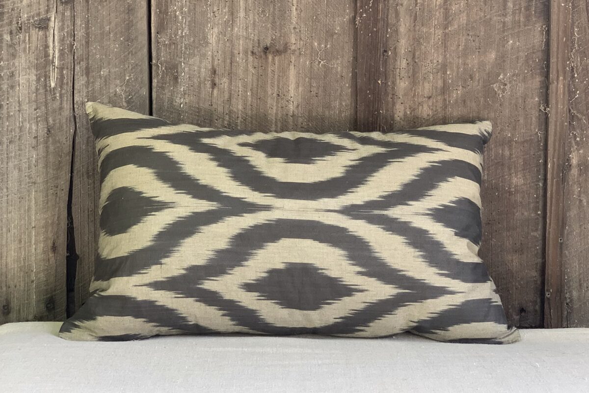 coussin en ikat rectangle