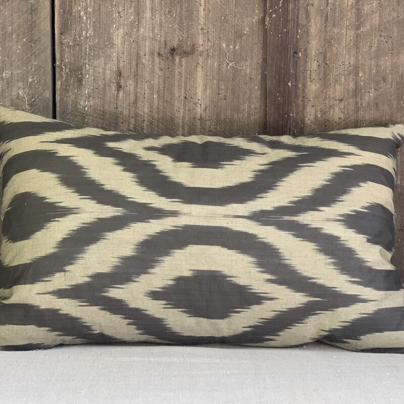 coussin en ikat rectangle