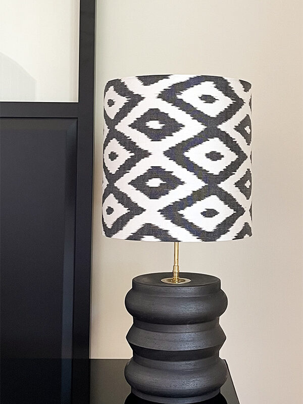 lampe à poser noire