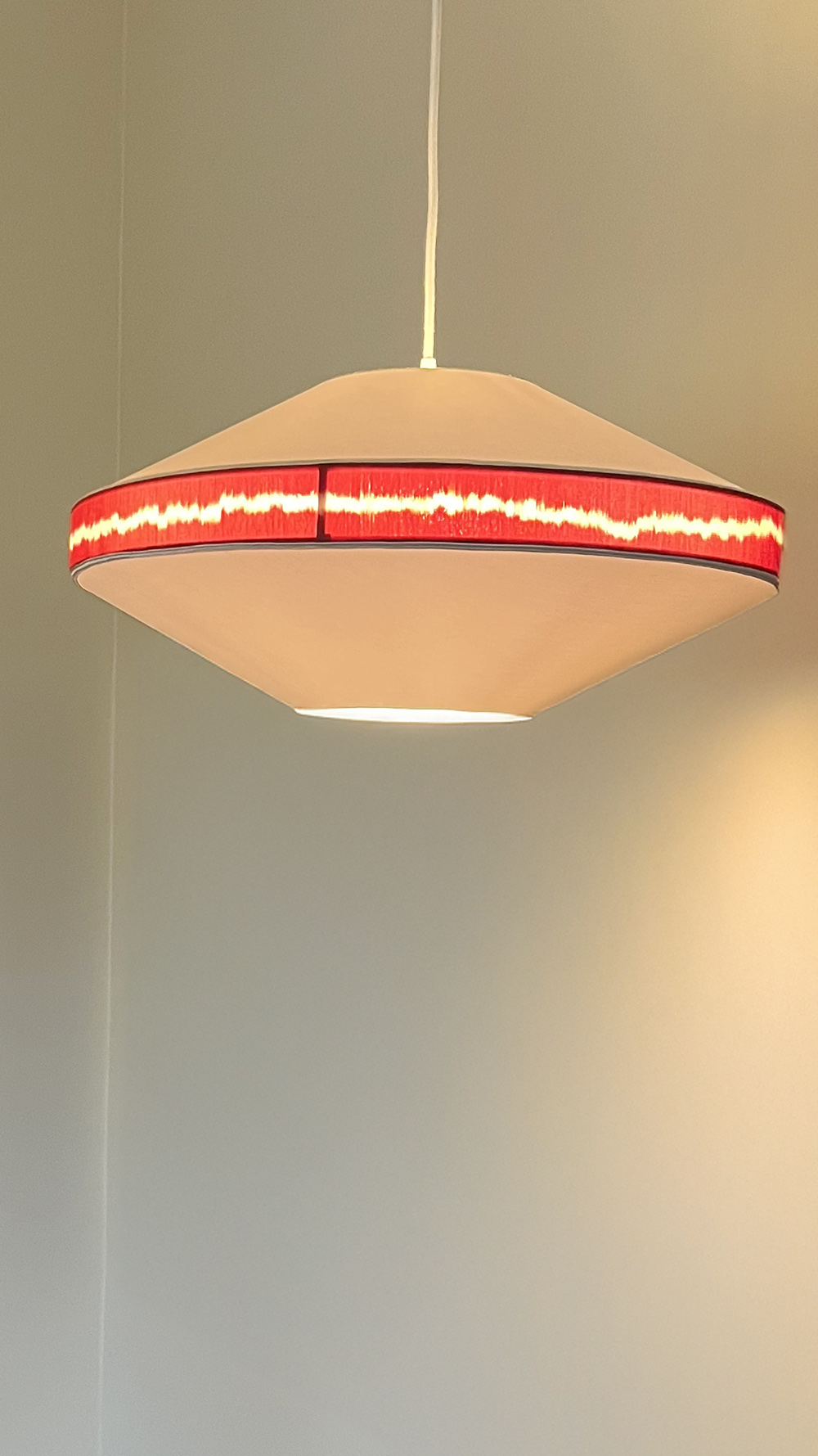 soucoupe suspension luminaire en forme de soucoupe