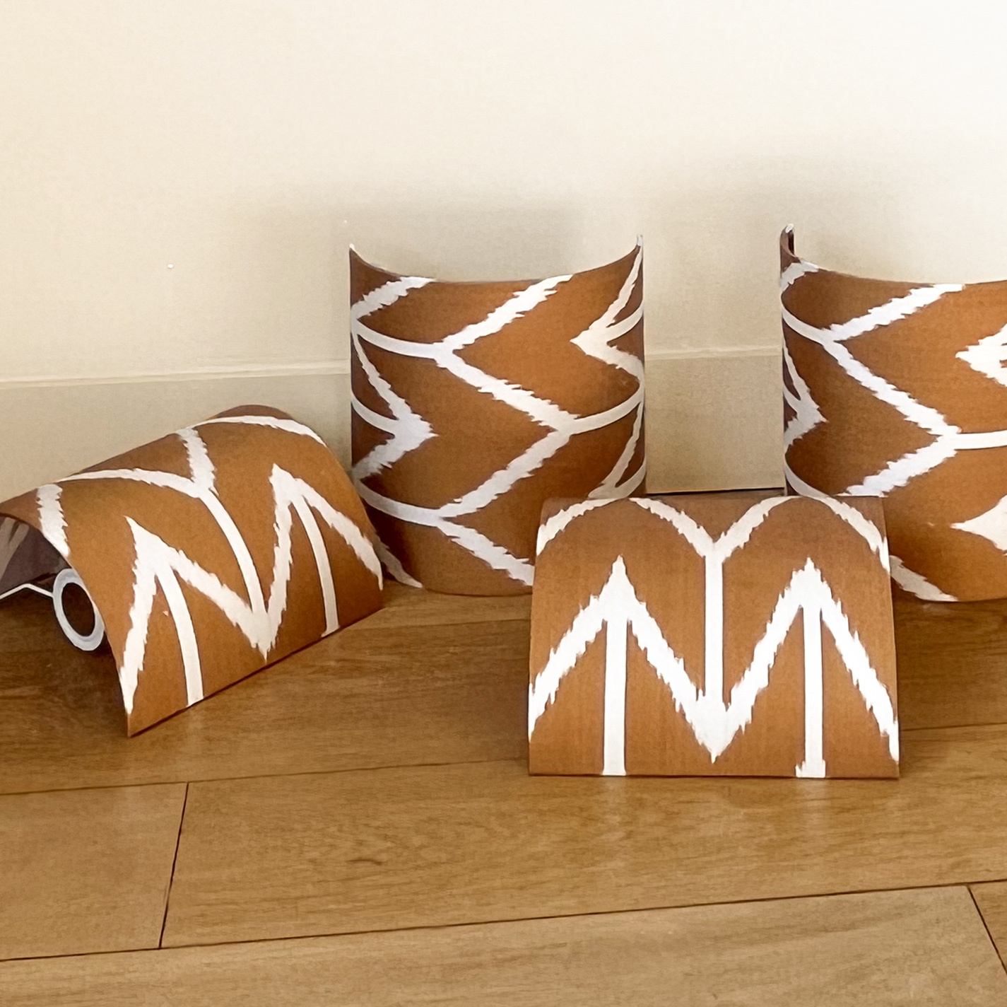 Applique murale mordoré en ikat