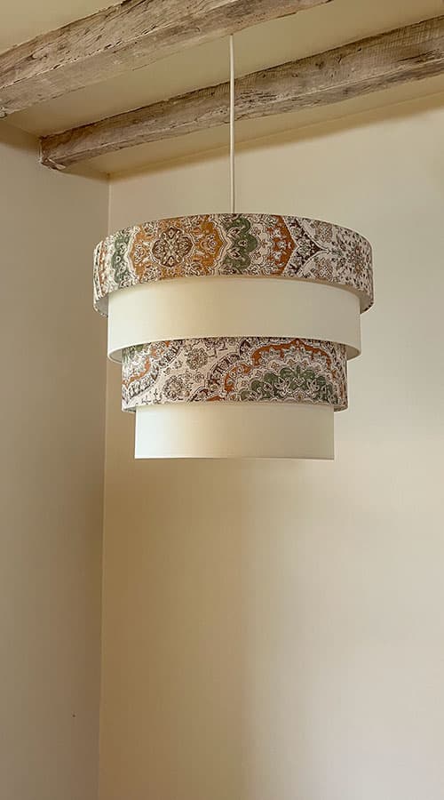 Suspension luminaire à étages